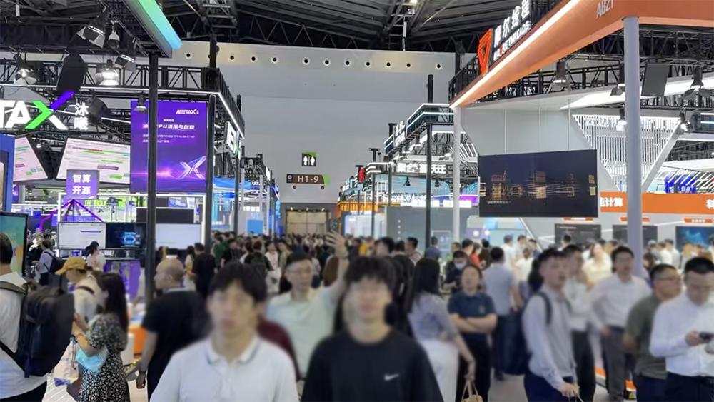 人工智能大会彻底引爆展区水泄不通门票炒到2000多暴走3万步带来最全看点