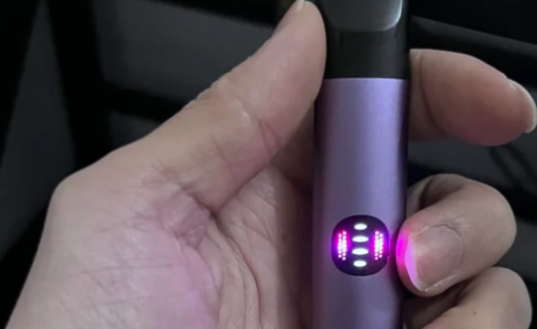 悦刻积木二代真假对比