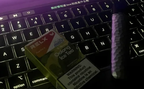 悦刻一次性电子烟解锁的方法，悦刻电子烟使用指南