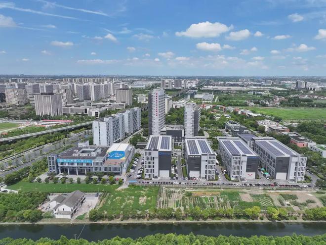 傅利叶GR-3下月正式上市！浦东机器人产业持续发力
